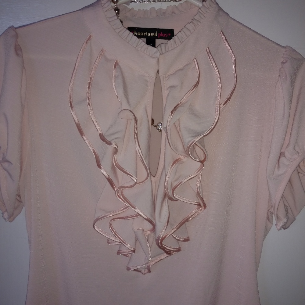 HEART & SOUL soft pink blouse 1X